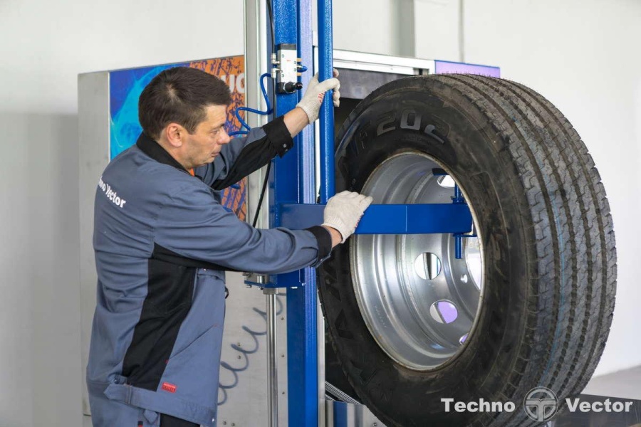 Автоматическая мойка колес ТОРНАДО Truck
